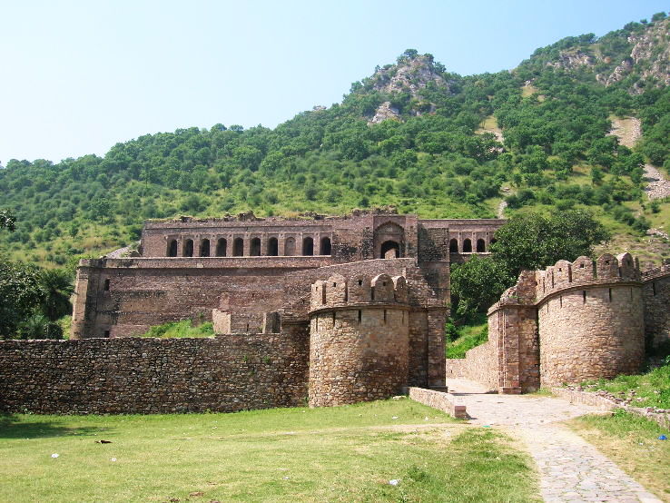 1. Bhangarh Fort 